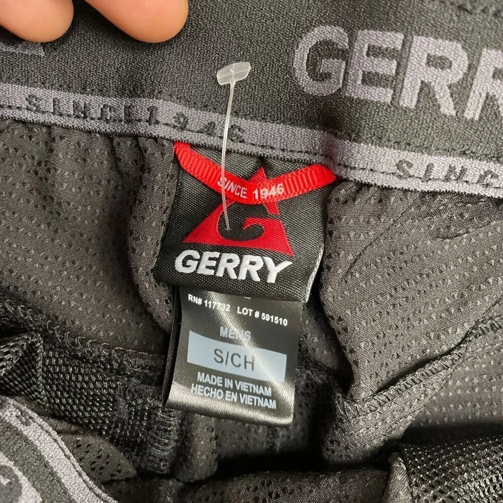 NWOT Gerry Men's Black Small Hiking Outdoor Cargo Shorts
